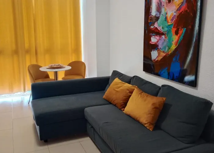 Ξενοδοχείο με διαμερίσματα Holidays Blue Τορρεμολίνος