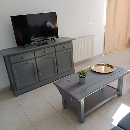 Holidays Blue 公寓式酒店 3*